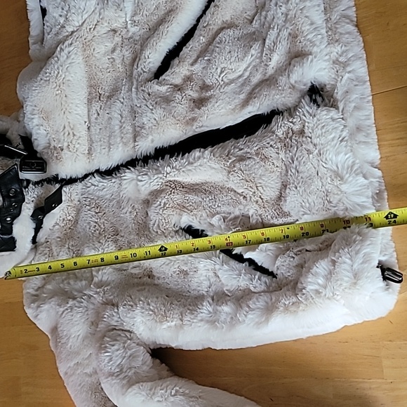 SAM. Faux Fur Denver Jacket in Ivory - Picture 13 of 16